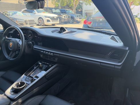 Used 2023 Porsche 911 Carrera S image 9