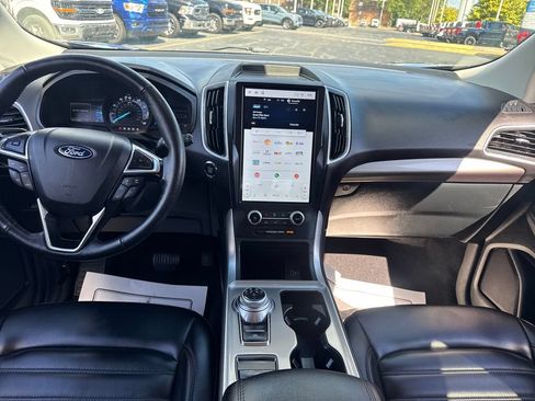 Used 2024 Ford Edge SEL AWD/4WD image 16