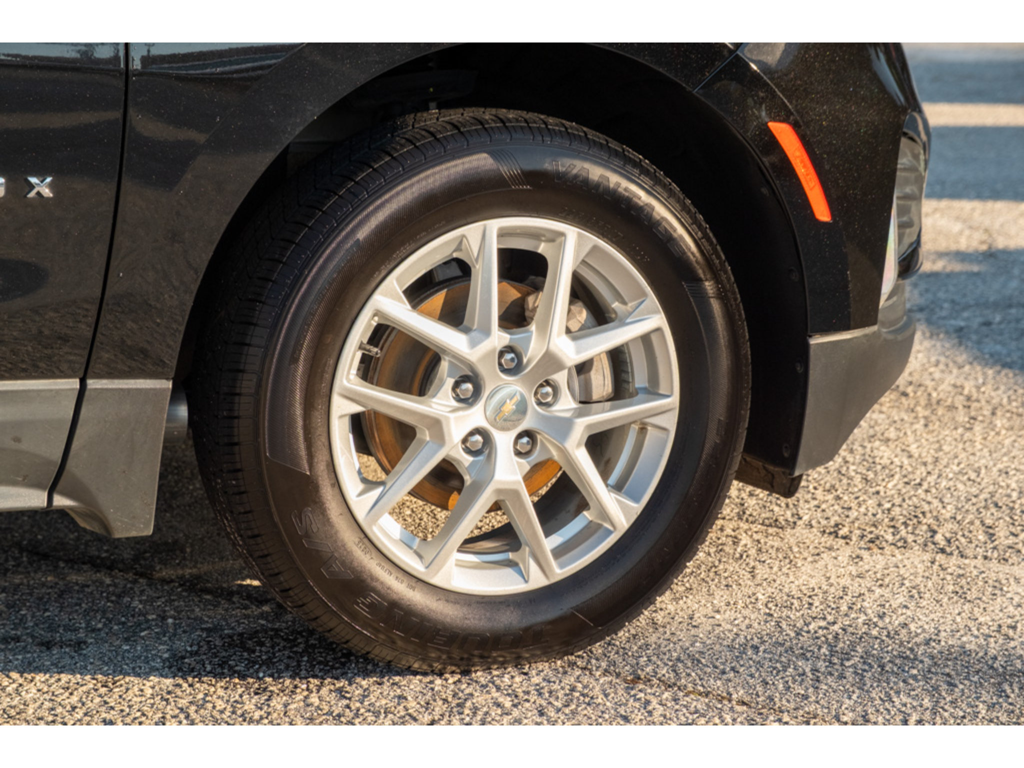 Used 2024 Chevrolet Equinox LT FWD image 10