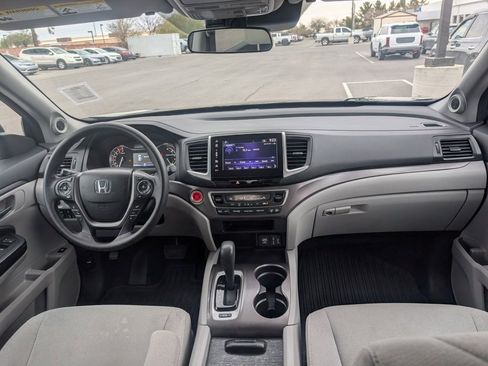 Used 2017 Honda Pilot EX image 15