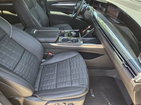 Used 2026 Cadillac Escalade V w/ LPO, Floor Liner Package AWD/4WD image 14