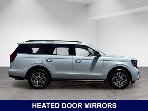 Used 2025 Ford Expedition Active AWD/4WD image 8