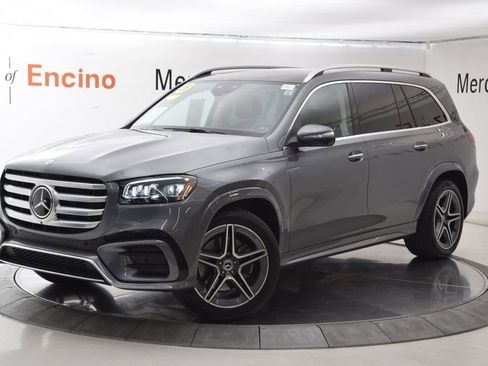 Used 2026 Mercedes-Benz GLS 450 4MATIC image 2