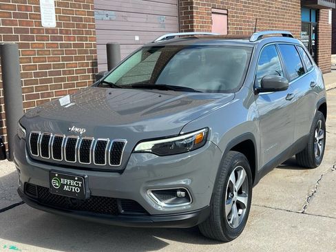 Used 2021 Jeep Cherokee Limited image 7