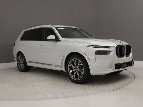 New 2026 BMW X7 xDrive40i image 5