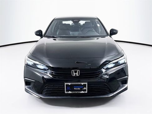 Used 2024 Honda Civic Sport image 2
