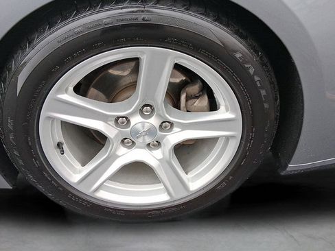 Used 2019 Chevrolet Camaro LT w/ Technology Package image 9