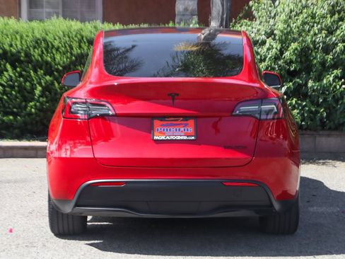 Used 2023 Tesla Model Y Long Range AWD/4WD image 7