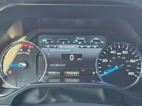 Used 2017 Ford F250 Lariat w/ Lariat Value Package AWD/4WD image 17