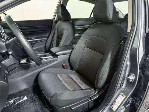 Certified 2025 Nissan Altima 2.5 S FWD image 16