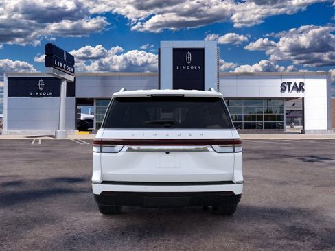 New 2023 Lincoln Navigator L Reserve AWD/4WD image 5