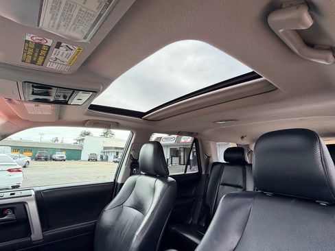 Used 2011 Toyota 4Runner Limited AWD/4WD image 13
