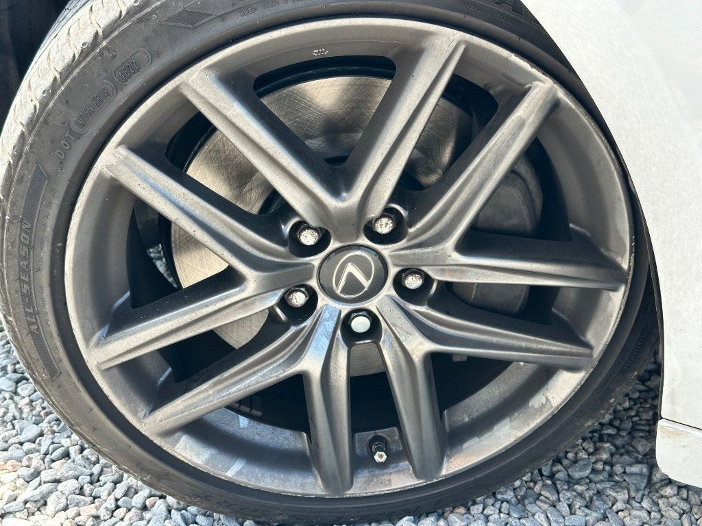 Used 2018 Lexus IS 300 F Sport w/ F Sport Package RWD image 14