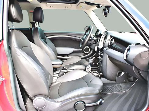 Used 2011 MINI Cooper S image 24