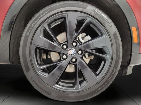 Used 2022 Buick Envision Essence w/ Sport Touring Package image 4