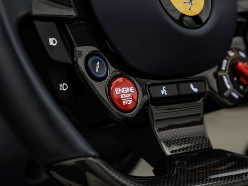 Used 2022 Ferrari 812 GTS RWD image 99