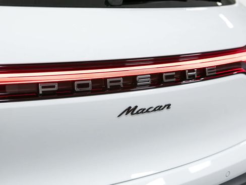 New 2026 Porsche Macan AWD/4WD image 19