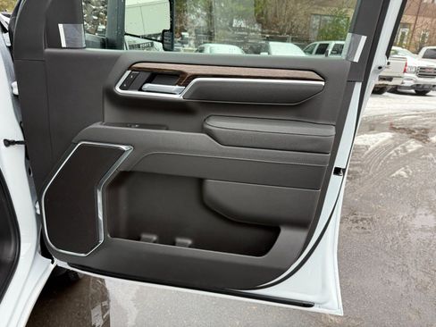 New 2026 GMC Sierra 3500 SLE w/ Preferred Package image 22