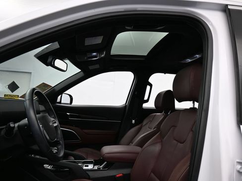 Used 2023 Kia Telluride SX FWD image 12