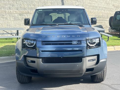 Used 2026 Land Rover Defender 110 S AWD/4WD image 10
