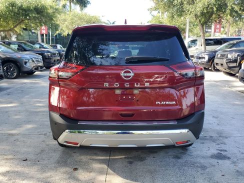 Used 2023 Nissan Rogue Platinum w/ Platinum Premium Package FWD image 5