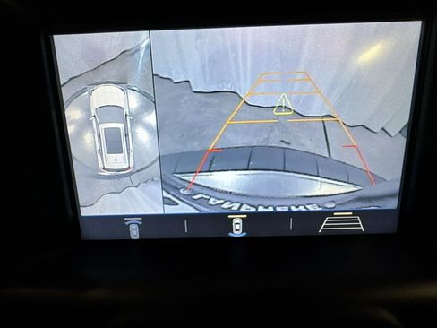 Used 2018 GMC Terrain Denali w/ Advanced Safety Package image 25