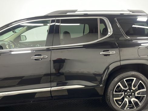 Used 2021 GMC Acadia Denali w/ Denali Ultimate Package AWD/4WD image 13