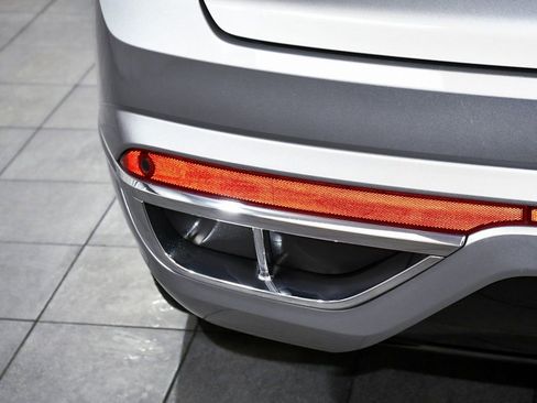 Used 2021 Volkswagen Atlas Cross Sport SEL R-Line image 79