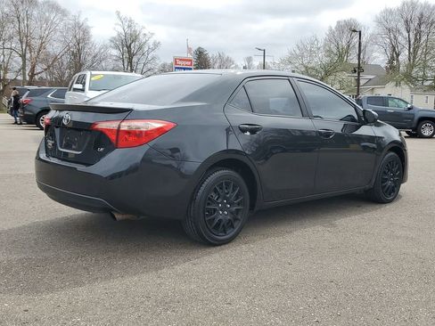 Used 2019 Toyota Corolla LE image 3
