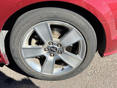 Used 2006 Ford Mustang GT Premium RWD image 4