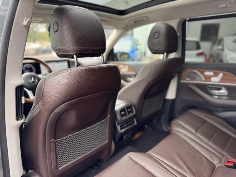 Used 2023 Mercedes-Benz GLS 580 4MATIC image 23