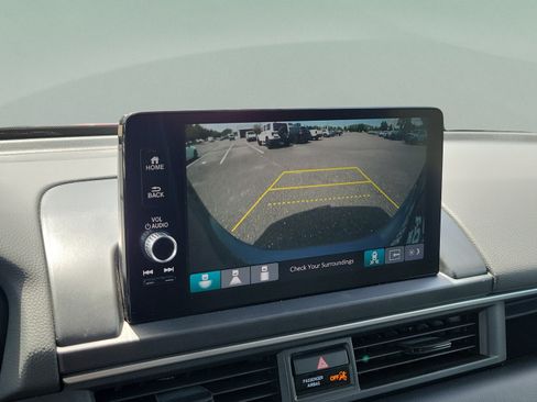 Used 2025 Honda Pilot EX-L image 32