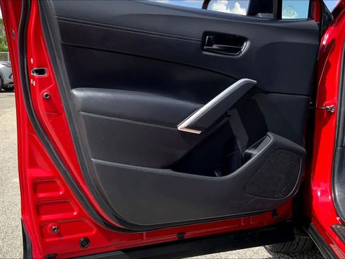 Used 2024 Toyota Corolla Cross SE image 21