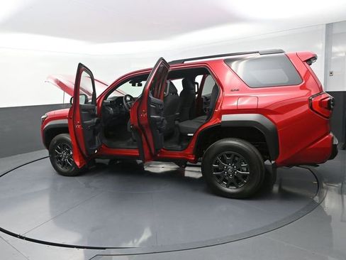 Used 2026 Toyota 4Runner SR5 AWD/4WD image 42