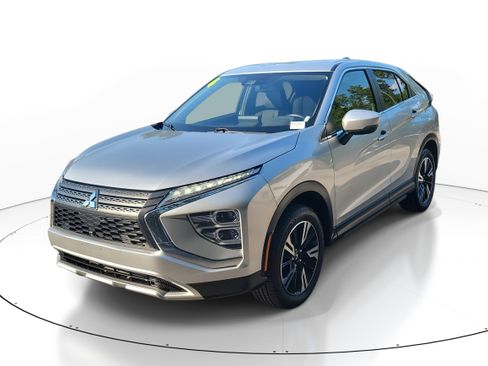 Used 2024 Mitsubishi Eclipse Cross AWD image 3