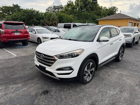 Used 2017 Hyundai Tucson Limited w/ Limited Ultimate Package 03 AWD/4WD image 3