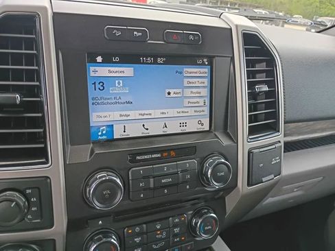 Used 2018 Ford F150 Lariat image 11