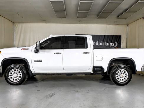 Used 2021 Chevrolet Silverado 2500 LTZ w/ LTZ Texas Edition image 11