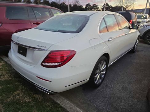 Used 2019 Mercedes-Benz E 300 4MATIC w/ Premium 1 Package image 5