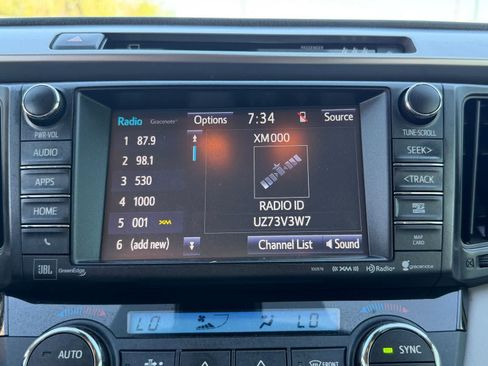 Used 2018 Toyota RAV4 Limited w/ Advanced Technology Package AWD/4WD image 24