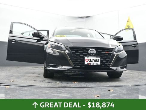 Used 2024 Nissan Altima 2.5 SR FWD image 72