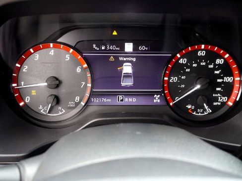 Used 2020 Nissan Titan PRO-4X w/ Pro-4x Convenience Package image 28