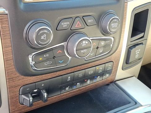 Used 2017 RAM 3500 Laramie AWD/4WD image 12