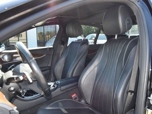 Used 2017 Mercedes-Benz E 300 4MATIC image 20