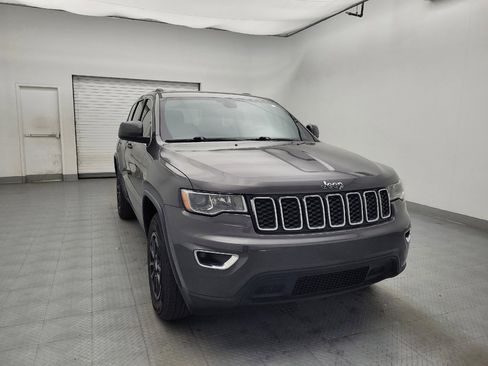 Used 2019 Jeep Grand Cherokee Laredo image 14