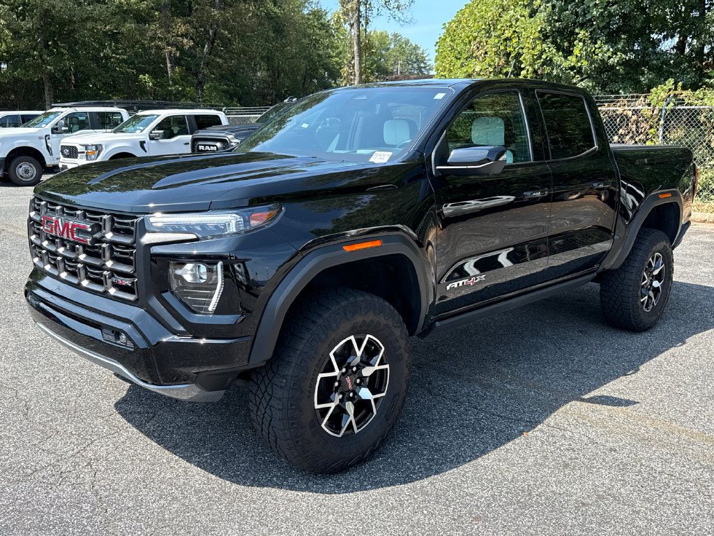 Used 2024 GMC Canyon AT4X AWD/4WD image 3