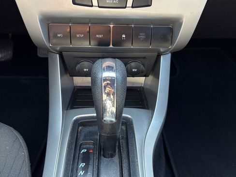Used 2011 Ford Focus SE FWD image 14