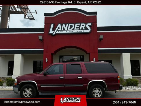 Used 2005 Chevrolet Suburban LS RWD image 1