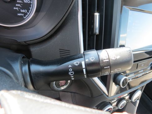 Used 2020 Subaru Forester Premium image 15