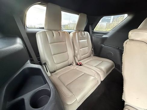 Used 2012 Ford Explorer XLT image 13